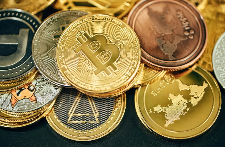 Bitcoin gerät ins Straucheln: Fed-Politik und Trumps Kurs belasten Kryptowährungen